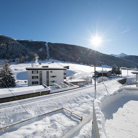 Agrimonia - 5,5-Zi Duplex Wohnung Bis 9 Personen Mit Eigenem Garten Davos Exterior photo