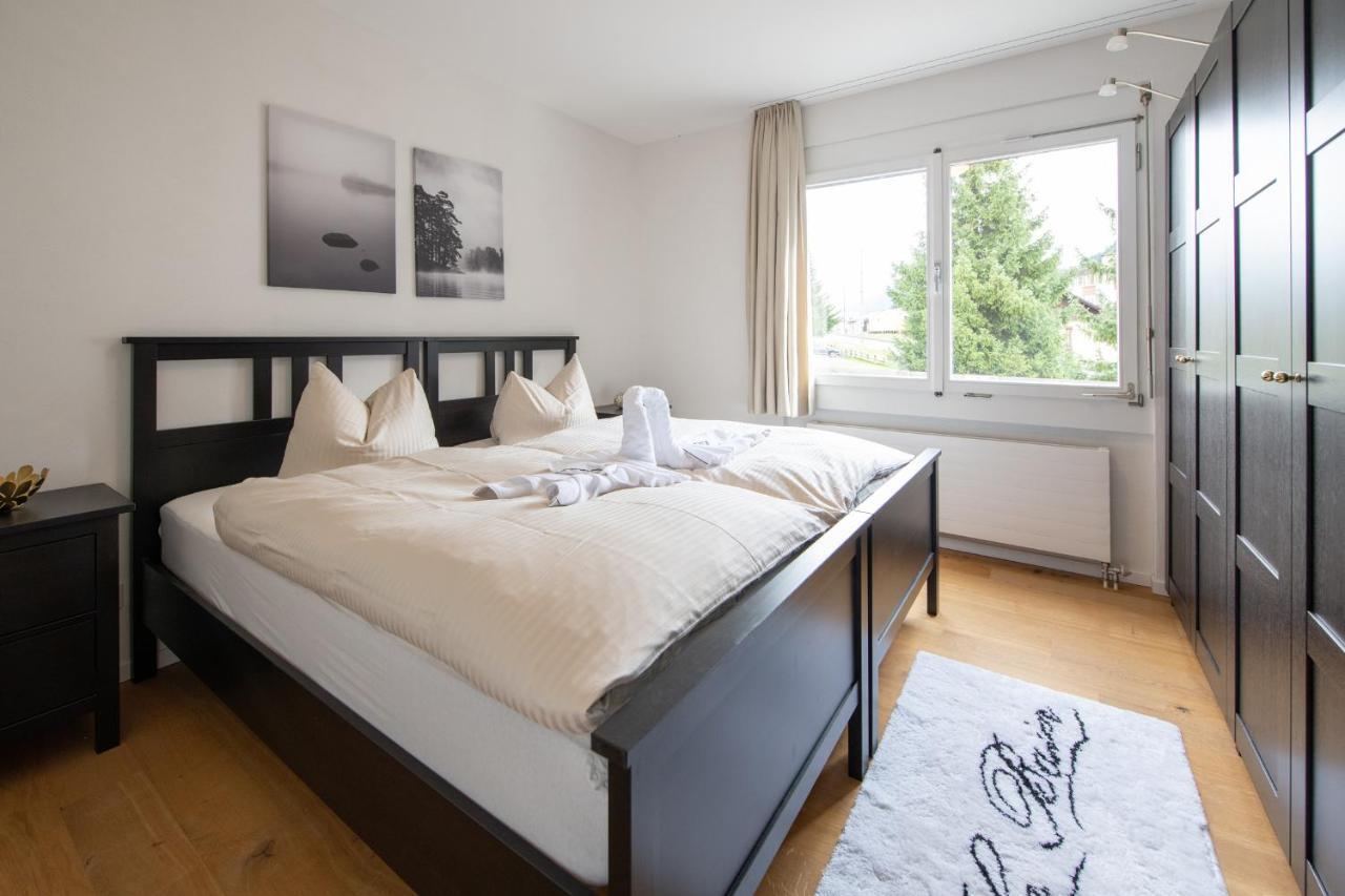Agrimonia - 5,5-Zi Duplex Wohnung Bis 9 Personen Mit Eigenem Garten Davos Exterior photo